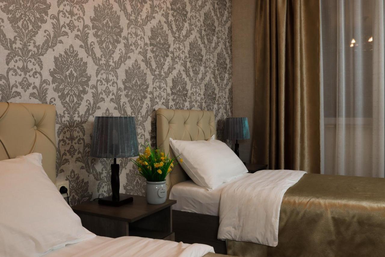 De'Mar Hotel Бішкек Екстер'єр фото