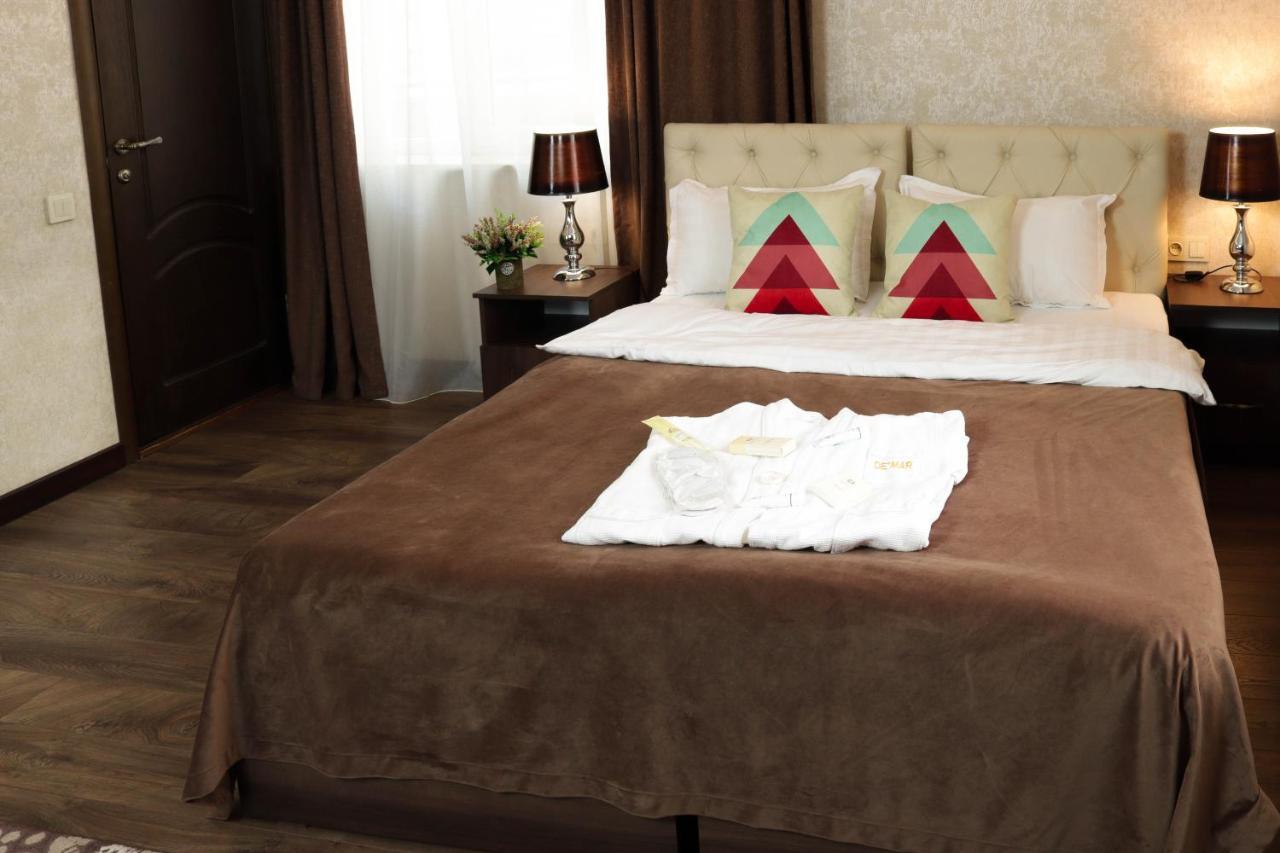 De'Mar Hotel Бішкек Екстер'єр фото