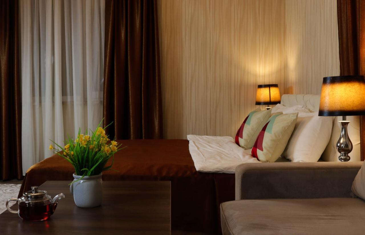 De'Mar Hotel Бішкек Екстер'єр фото